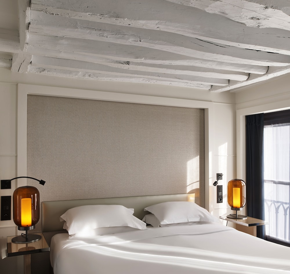 Hotel Opera Richepanse 12/70