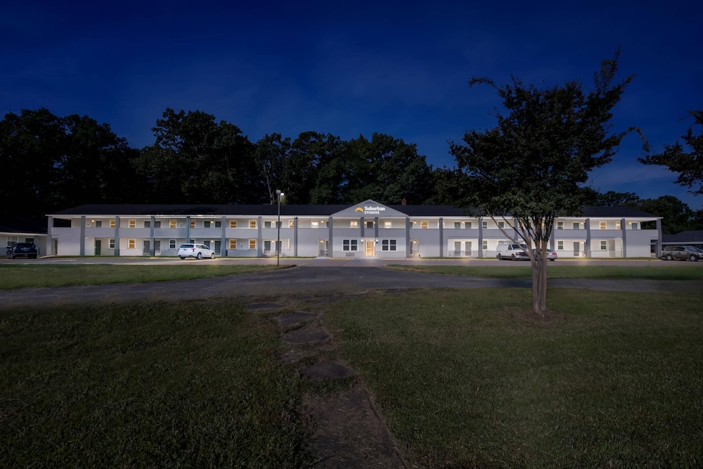 Birchwood Suites 4/50