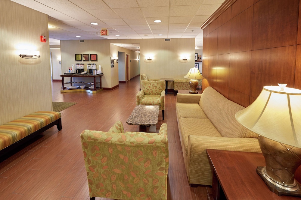 Hampton Inn Massillon 30/41