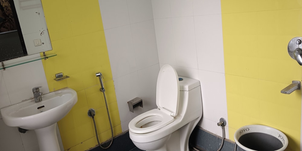 Hotel The RTS, New Delhi 47/50