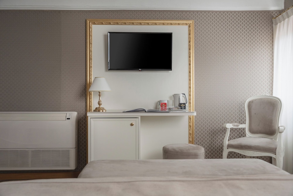 Hotel Montecarlo 30/50