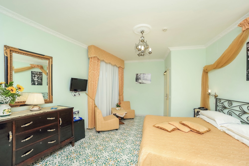 Hotel Bonadies 8/71