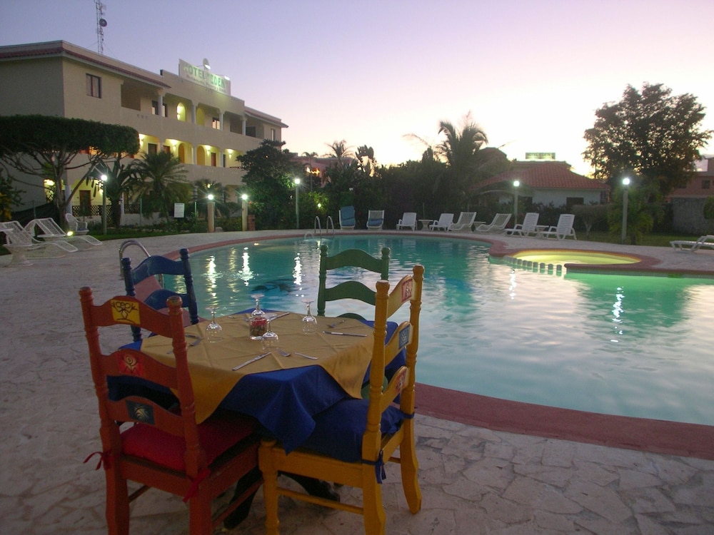 Hotel El Eden 50/57
