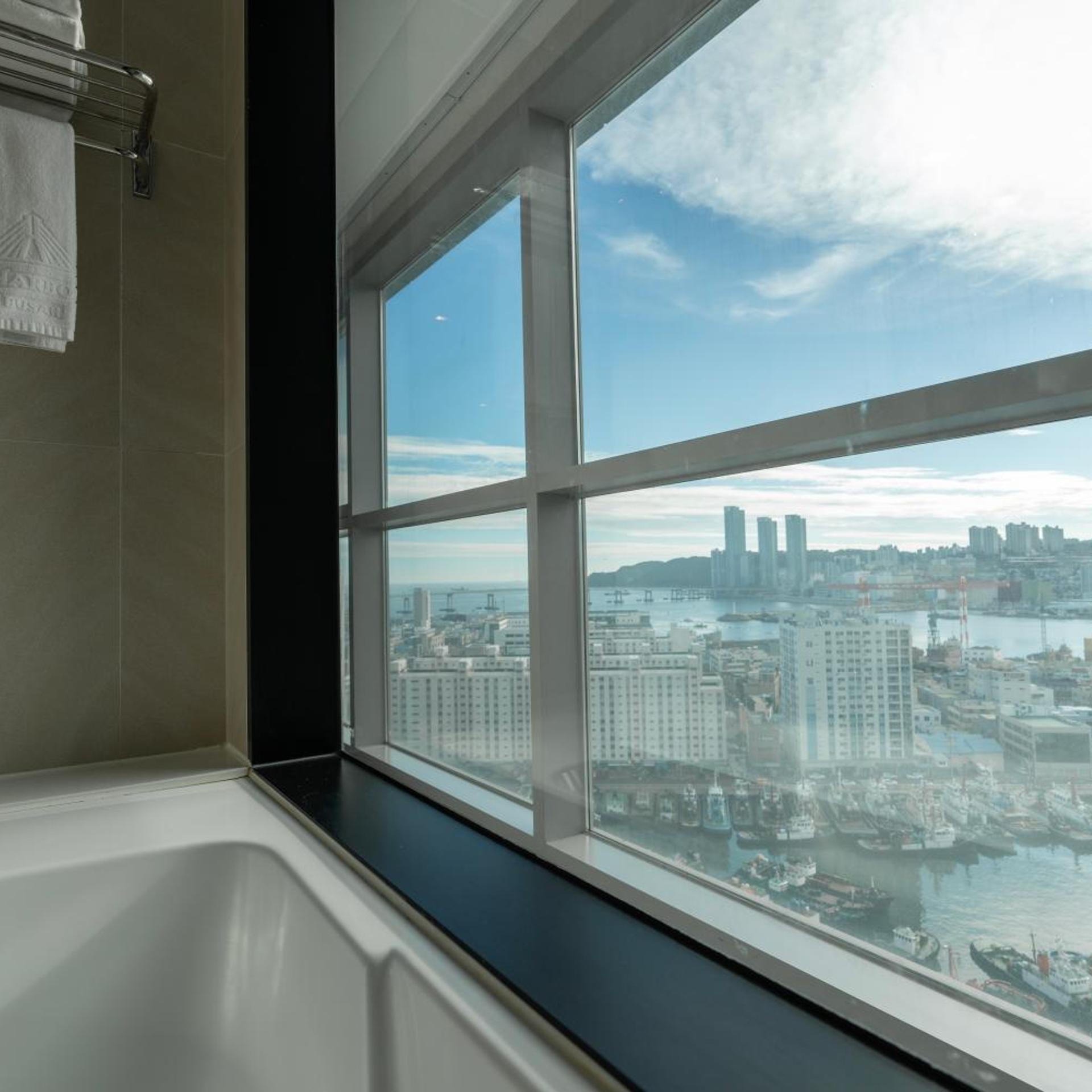 Northharbor Hotel 25/50