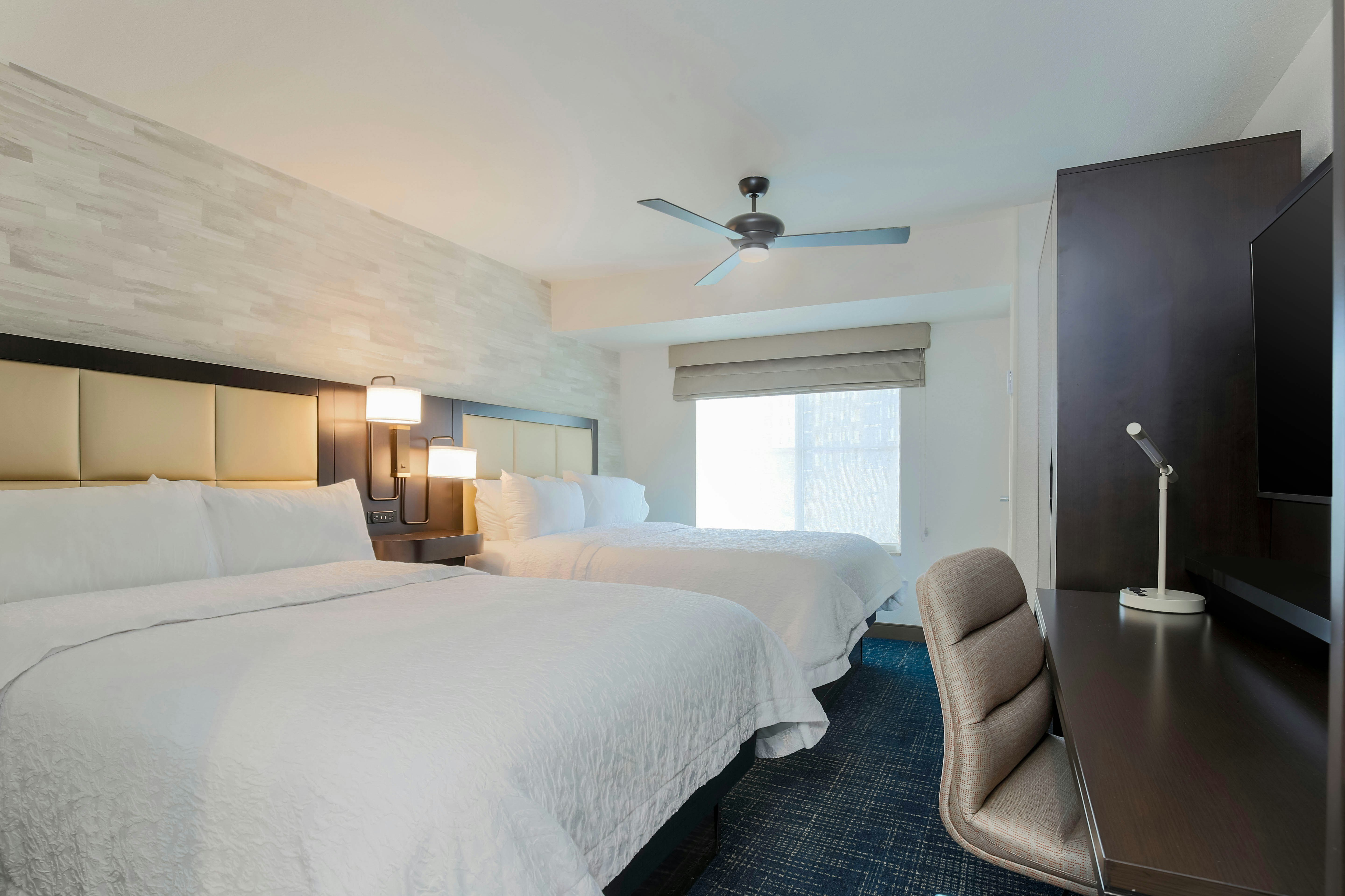 ROOM, 2 DOUBLE BEDS