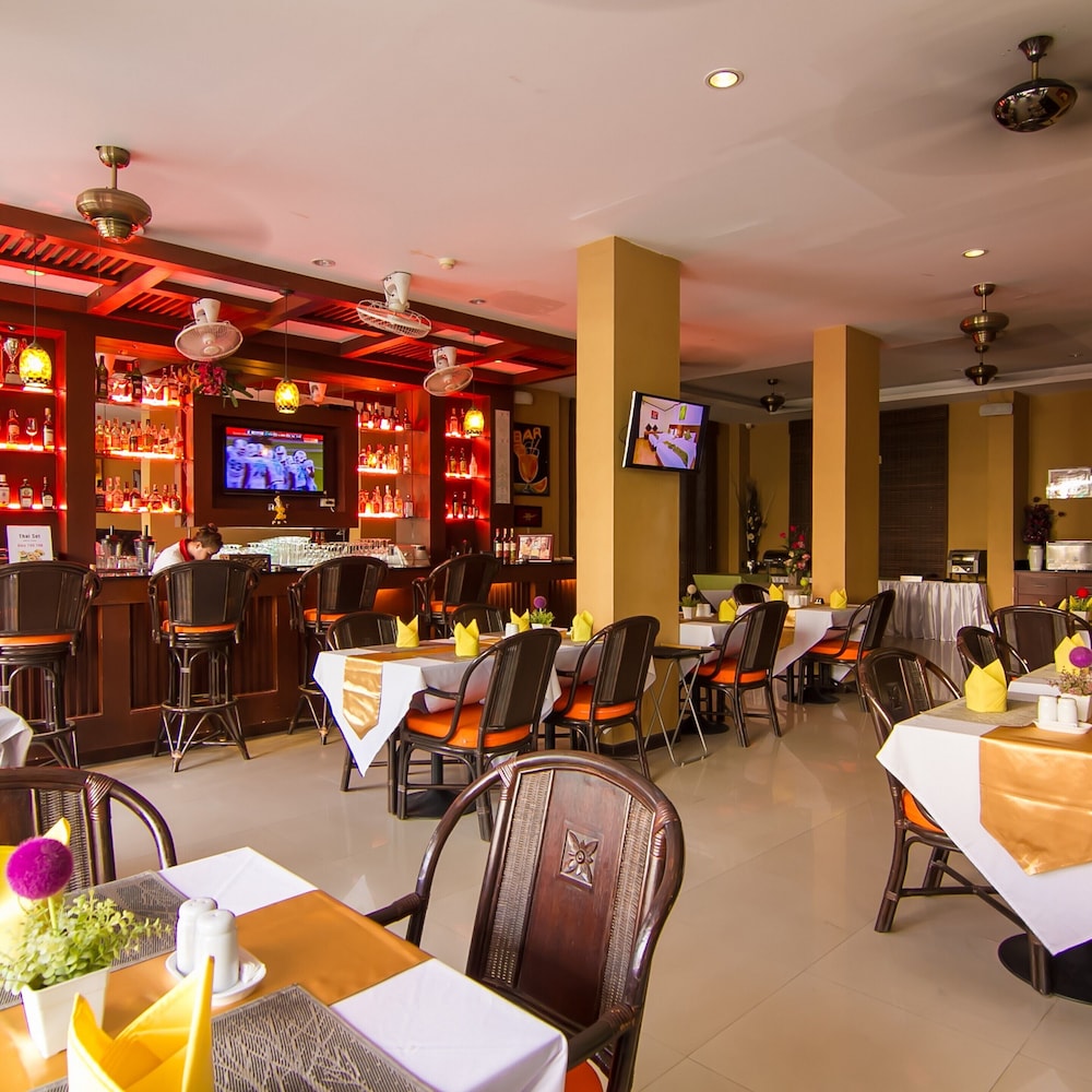 restaurant cafeteria