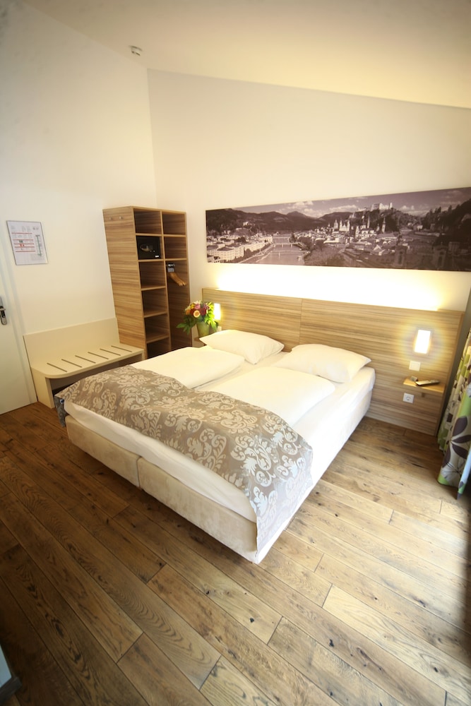 Altstadt Hotel Hofwirt Salzburg 48/89