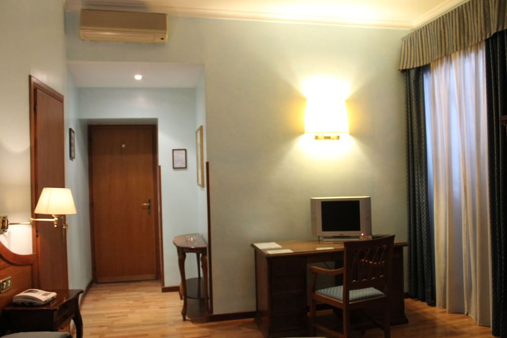 Hotel Fiori 32/59