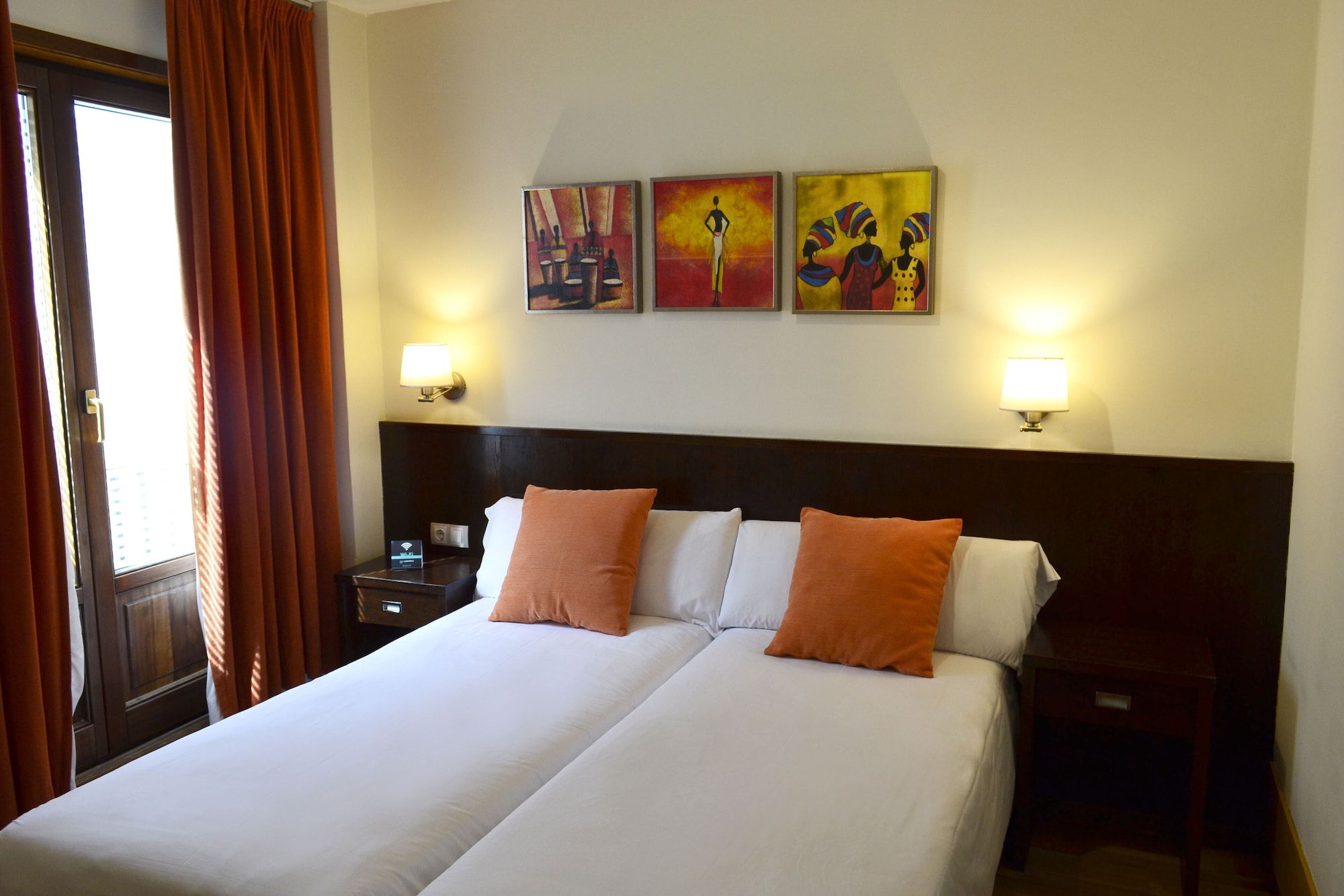 Economy, Twin Beds