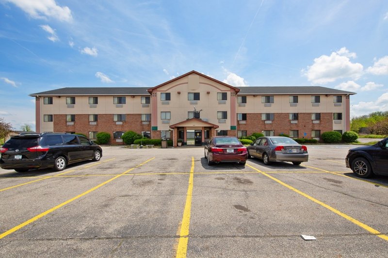 OYO Hotel Portage I-94 37/39