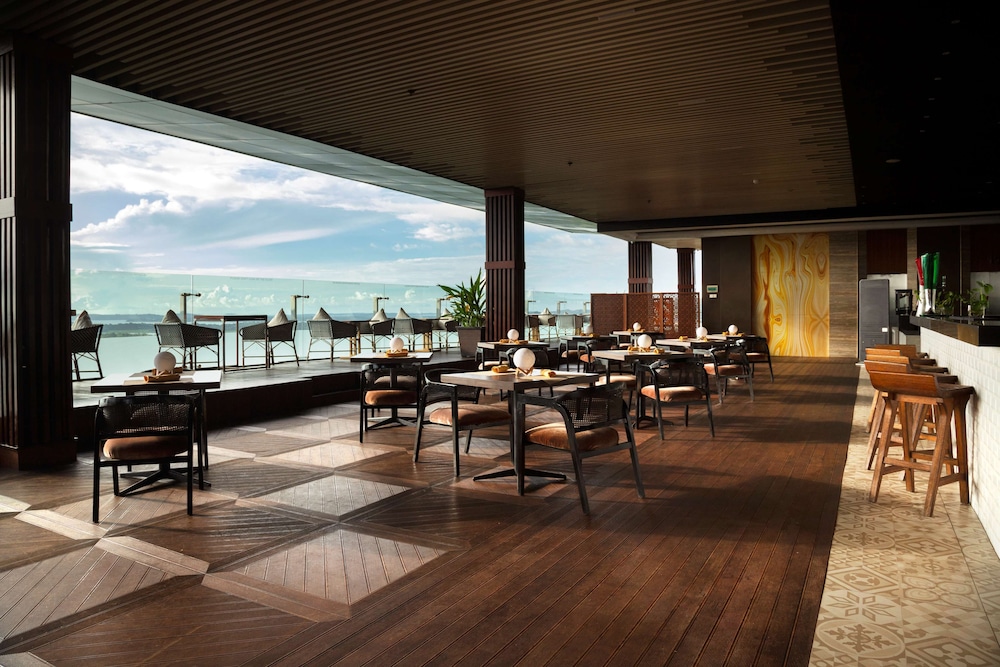 Wyndham Panbil Batam 90/105
