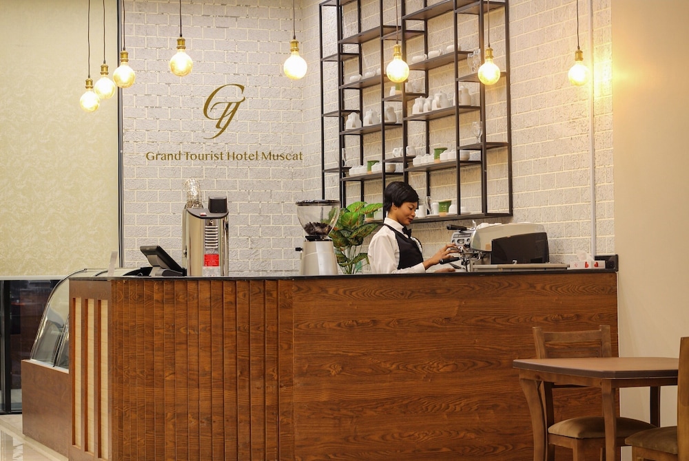 Grand Tourist Hotel 7/50