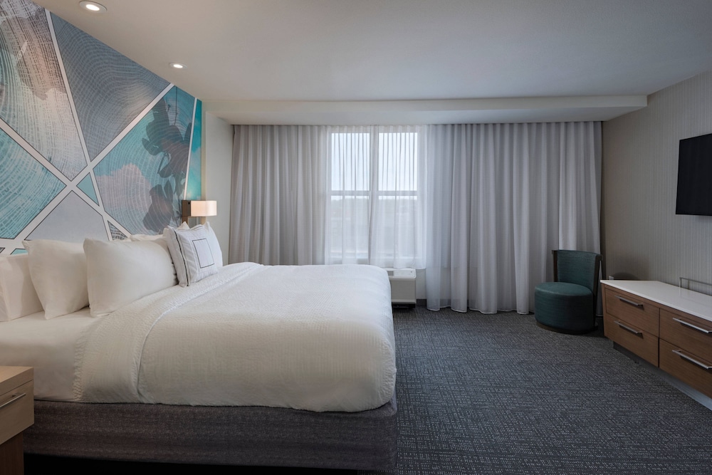 Courtyard By Marriott Jackson Madison 8/48