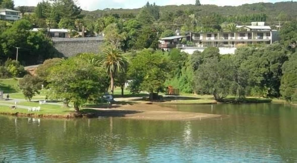 Falls Motel & Waterfront Campground 61/66