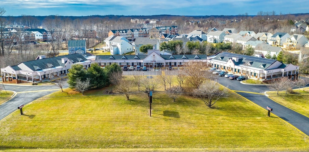 Executive Inn And Suites 38/43