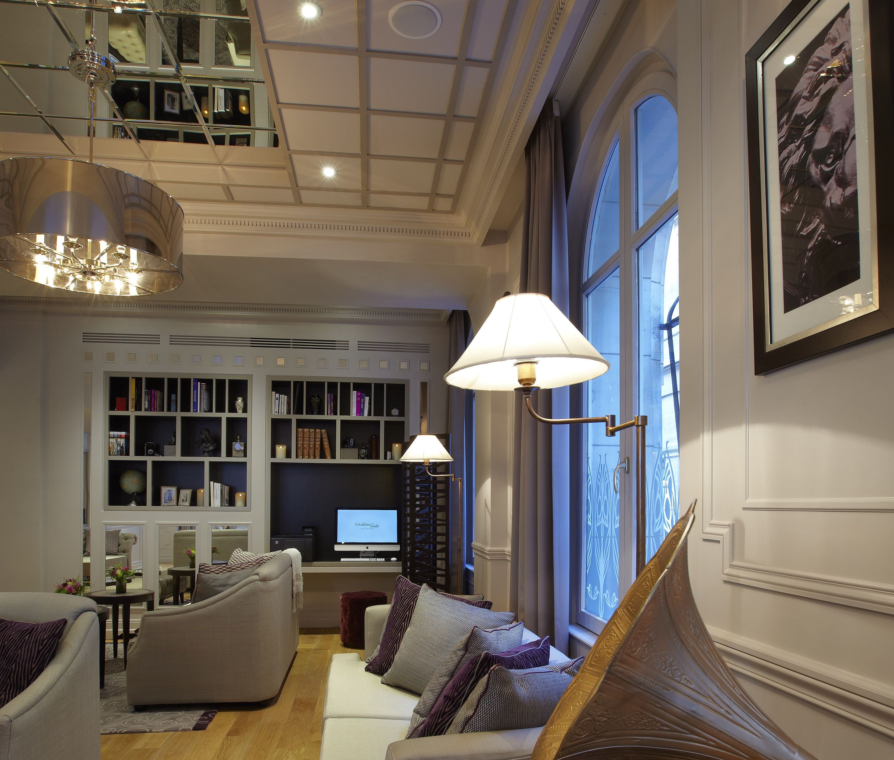 La Clef Louvre Paris by The Crest Collection 23/44