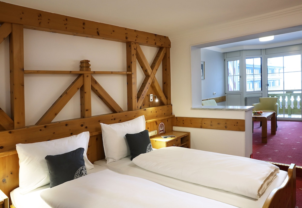 ALPENHOTEL SAALBACH 5/32