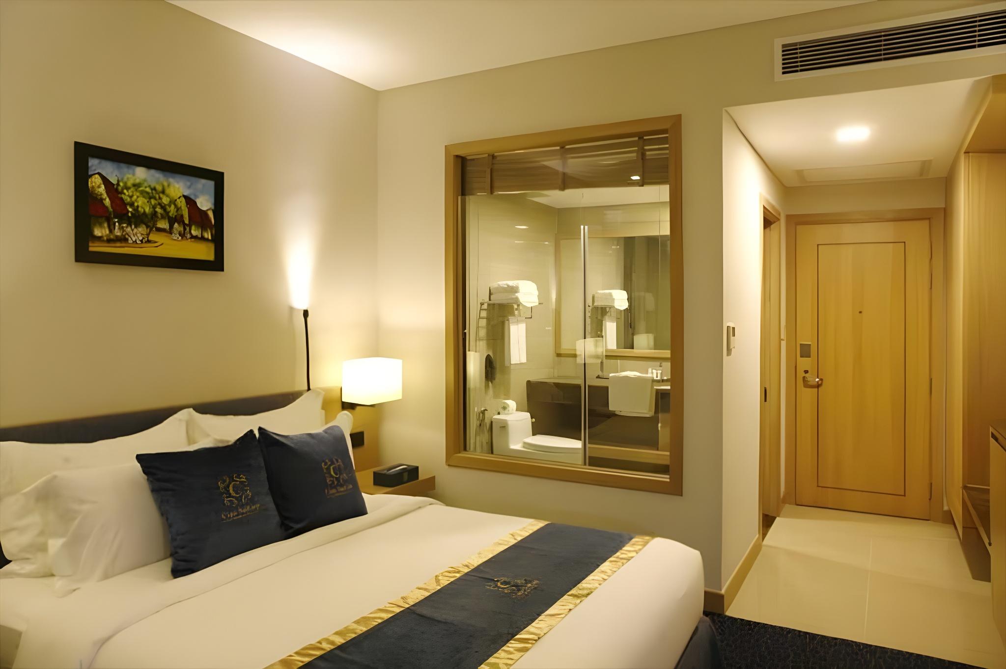 Deluxe, Queen Bed
