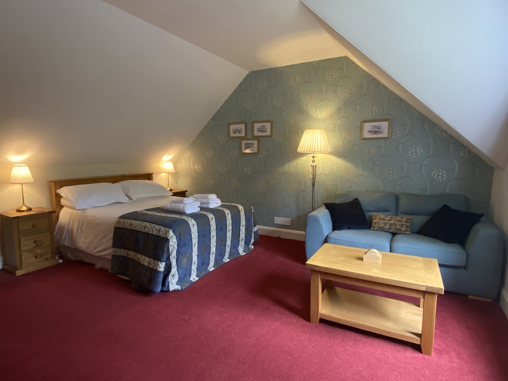 Glenan Lodge 18/50