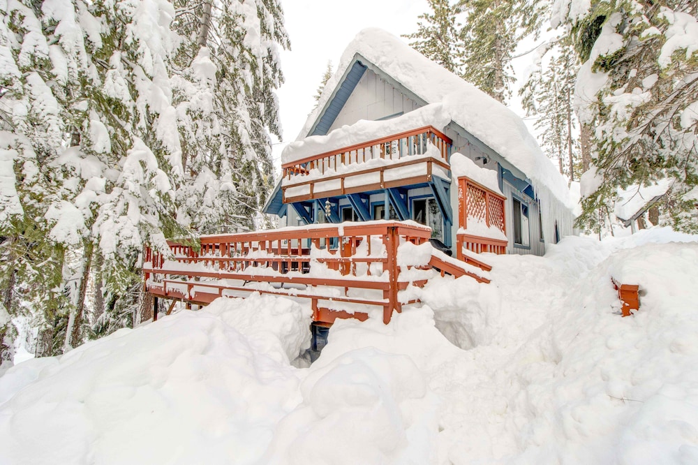 Quintessential Tahoe Cabin image