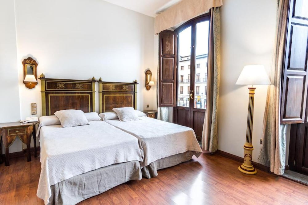 Plaza Nueva Hotel 9/67