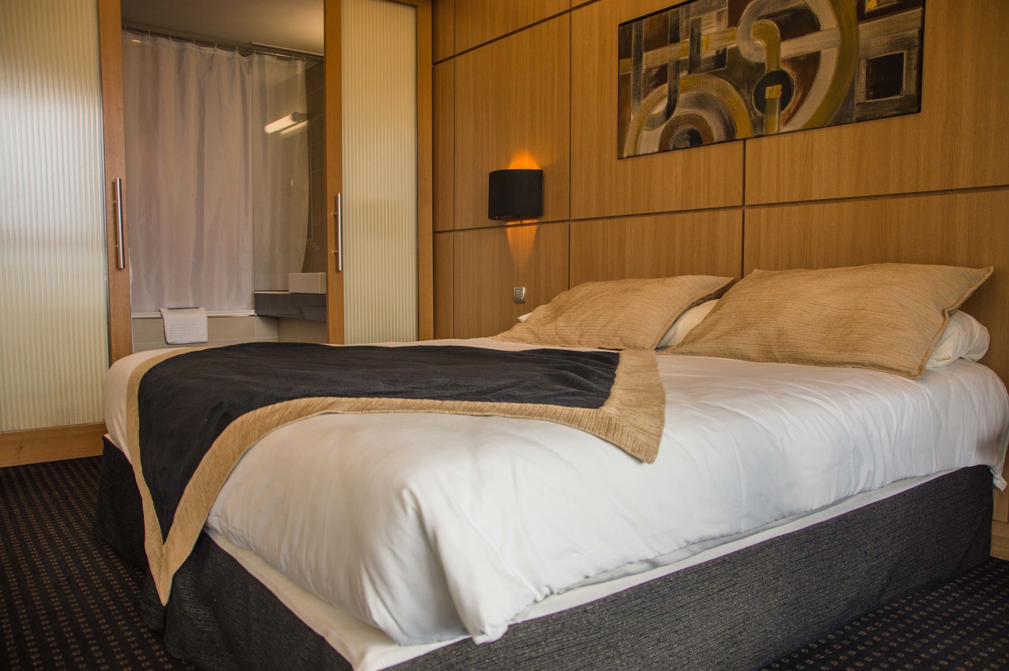 SUPERIOR, DOUBLE BED