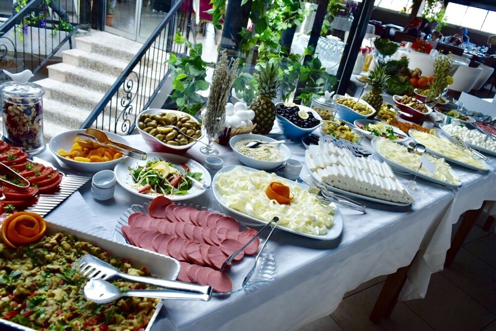 Yucel Hotel 40/50