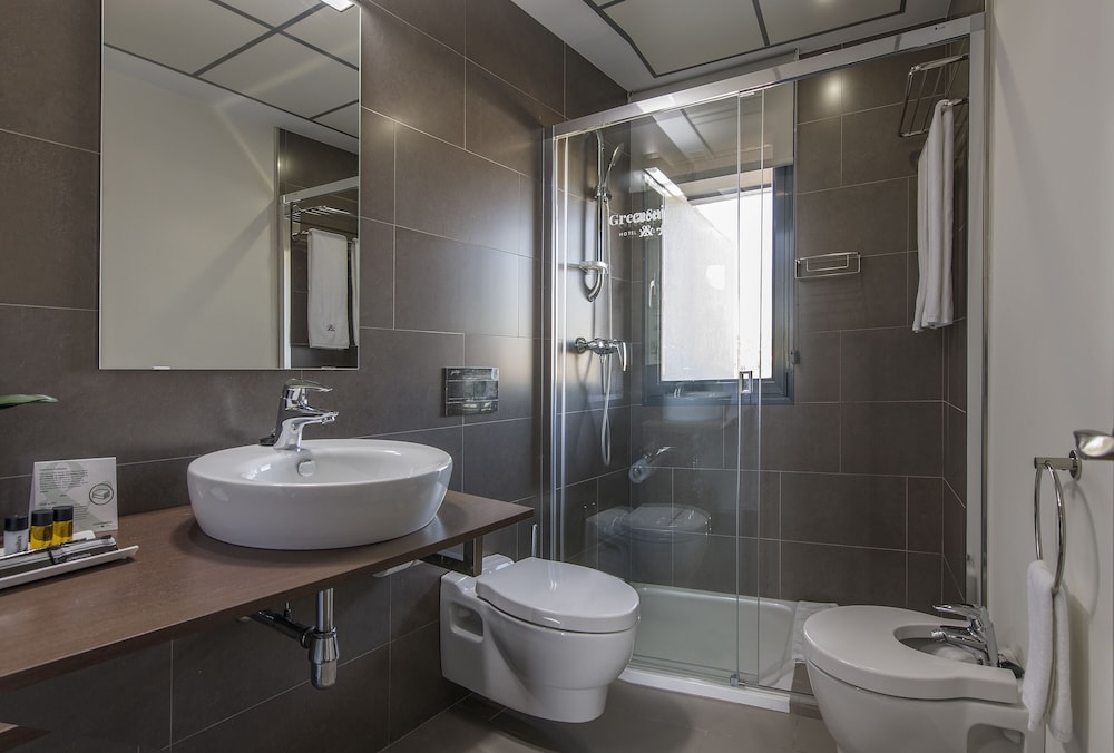 SEVILLA GREEN SUITES 64/66