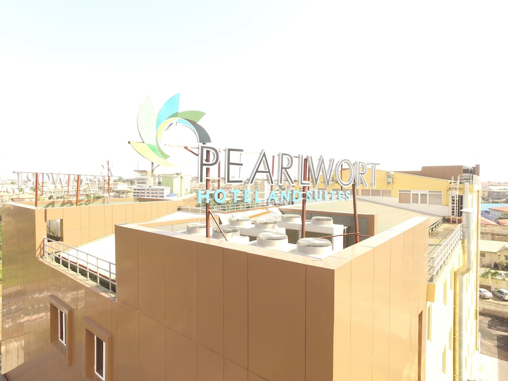 Pearlwort Hotel and Suites 8/45