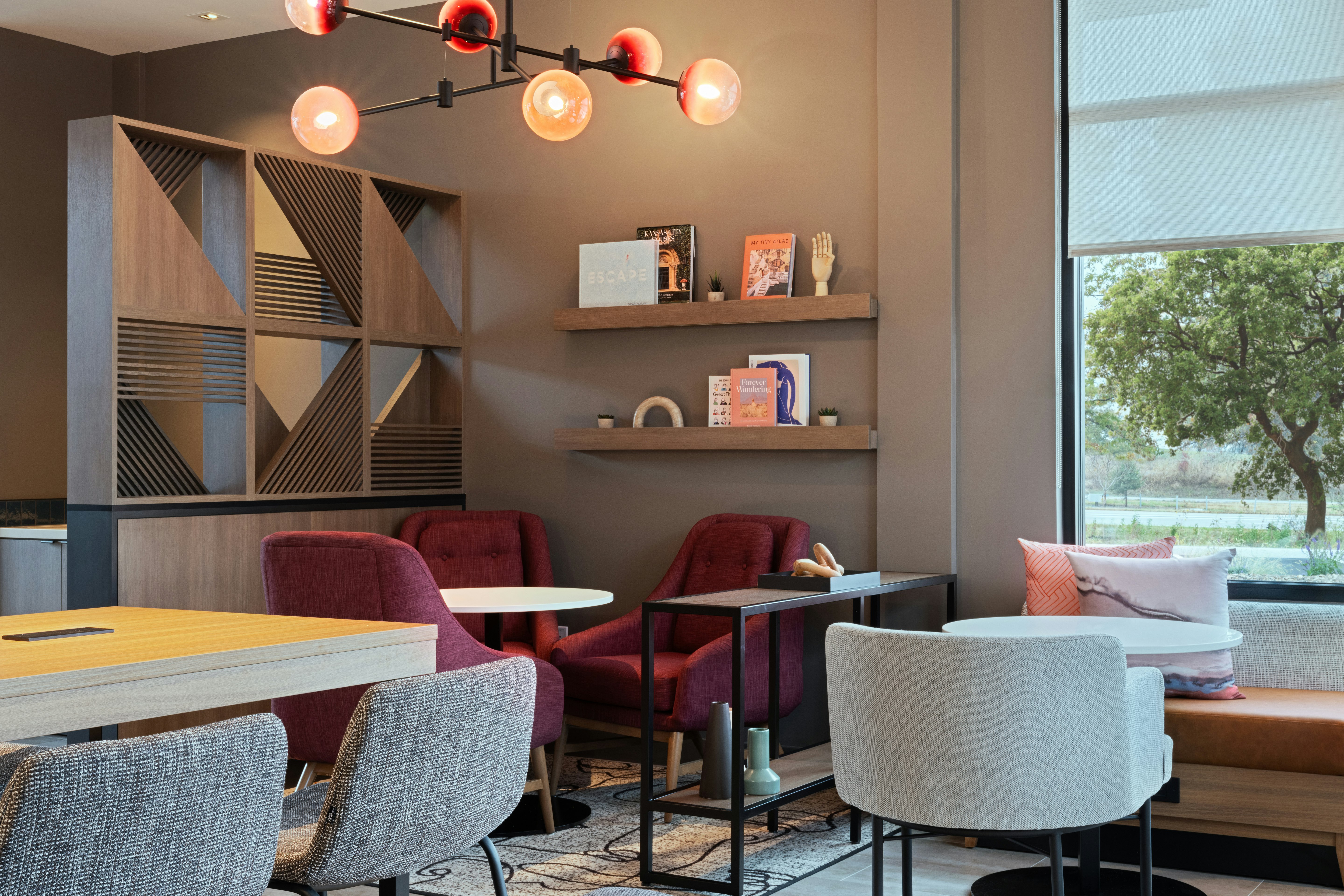Atwell Suites Kansas City Airport by IHG 14/28