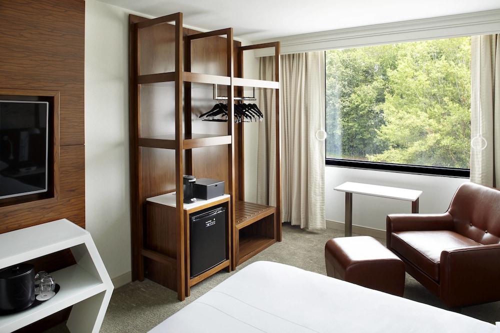Raleigh Marriott Crabtree Valley 33/64