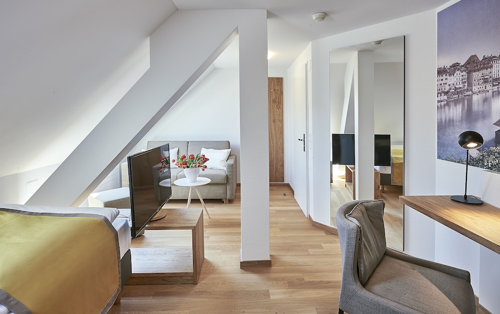 Hotel Central Luzern 25/50