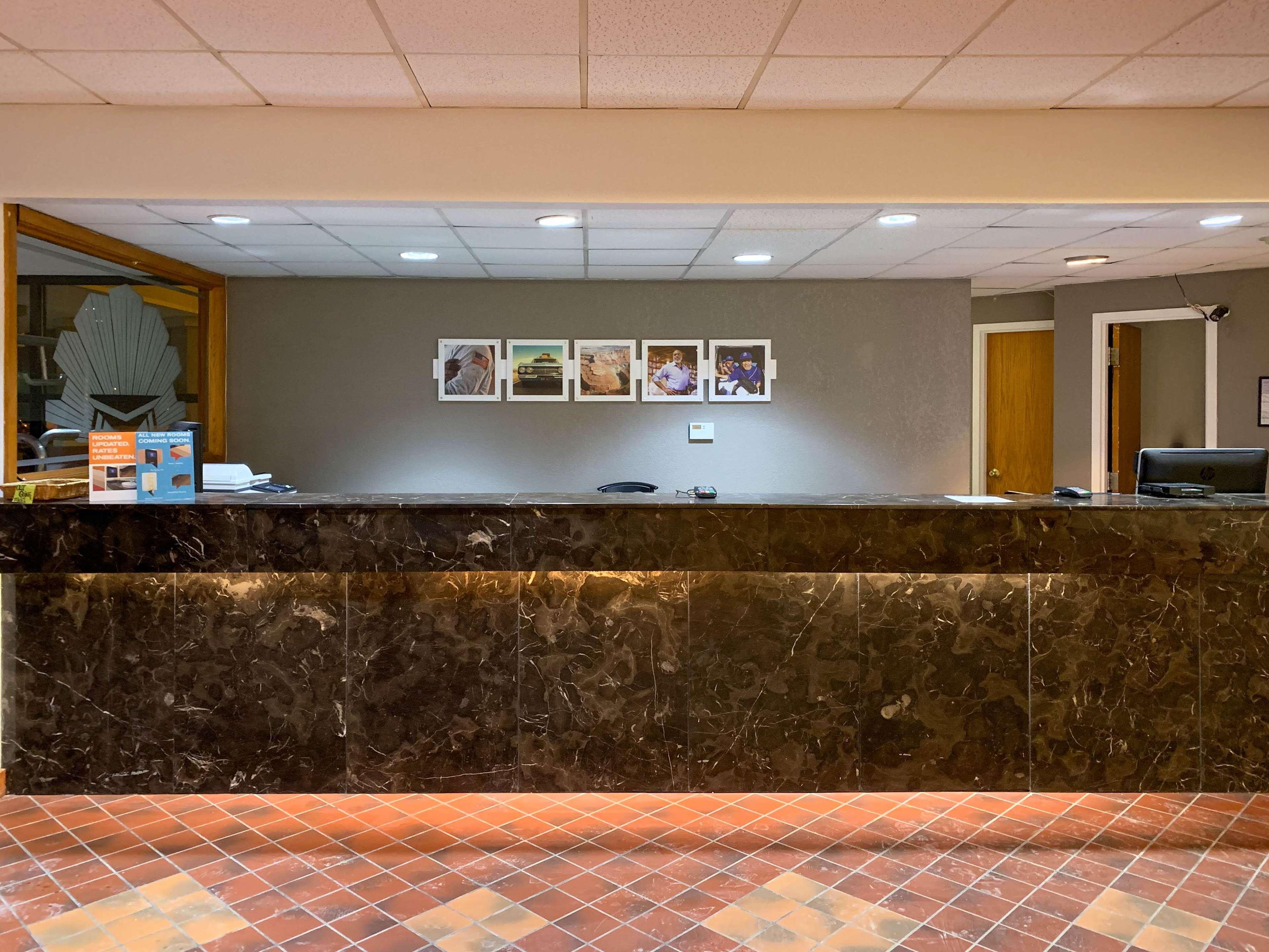 Lobby at Studio6 Lincoln, NE - Airport, LINCOLN - NE