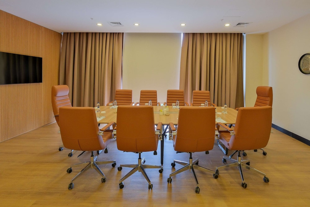 Radisson Hotel Mersin 41/48