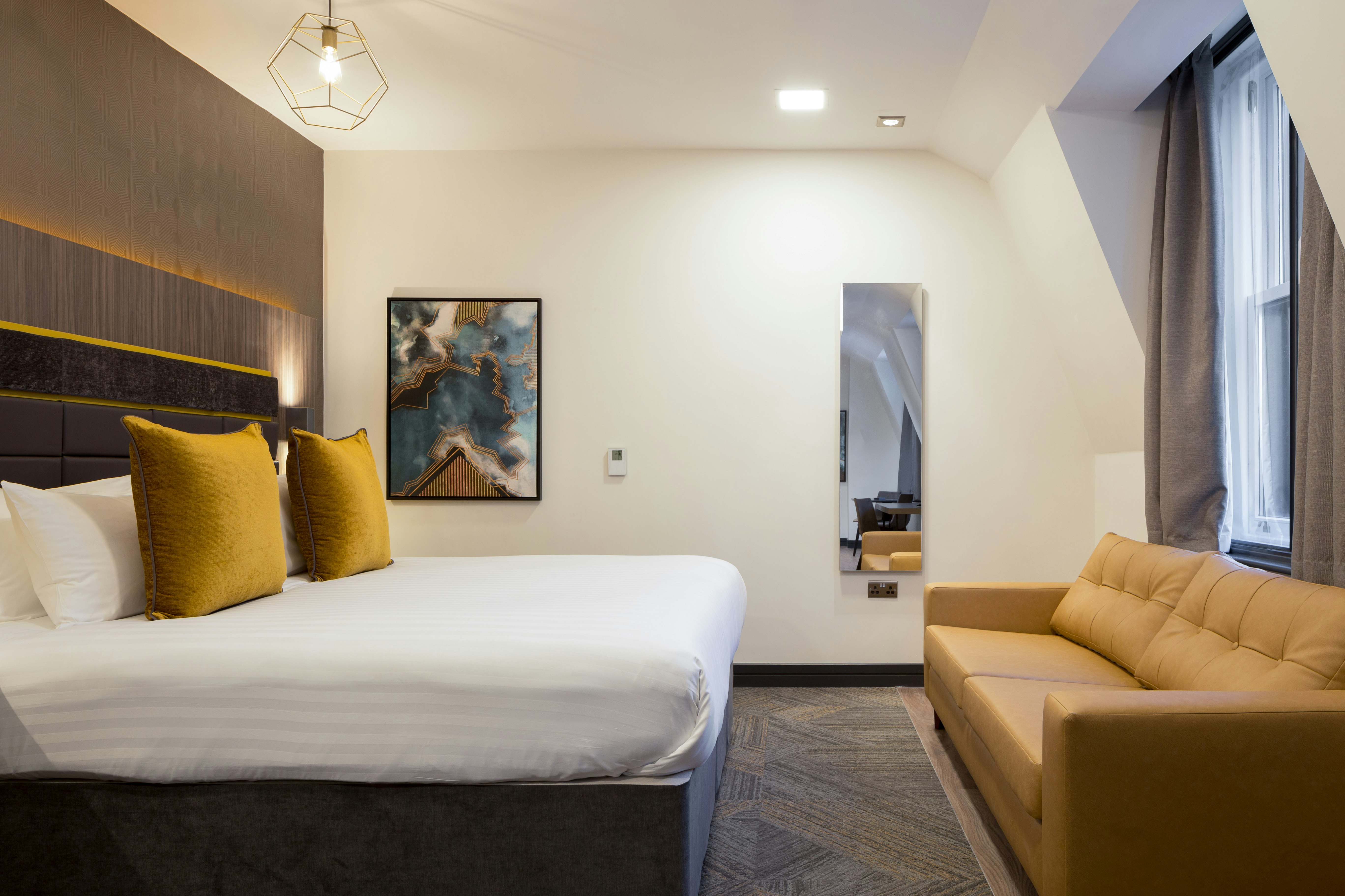 Roomzzz Manchester Victoria 18/52