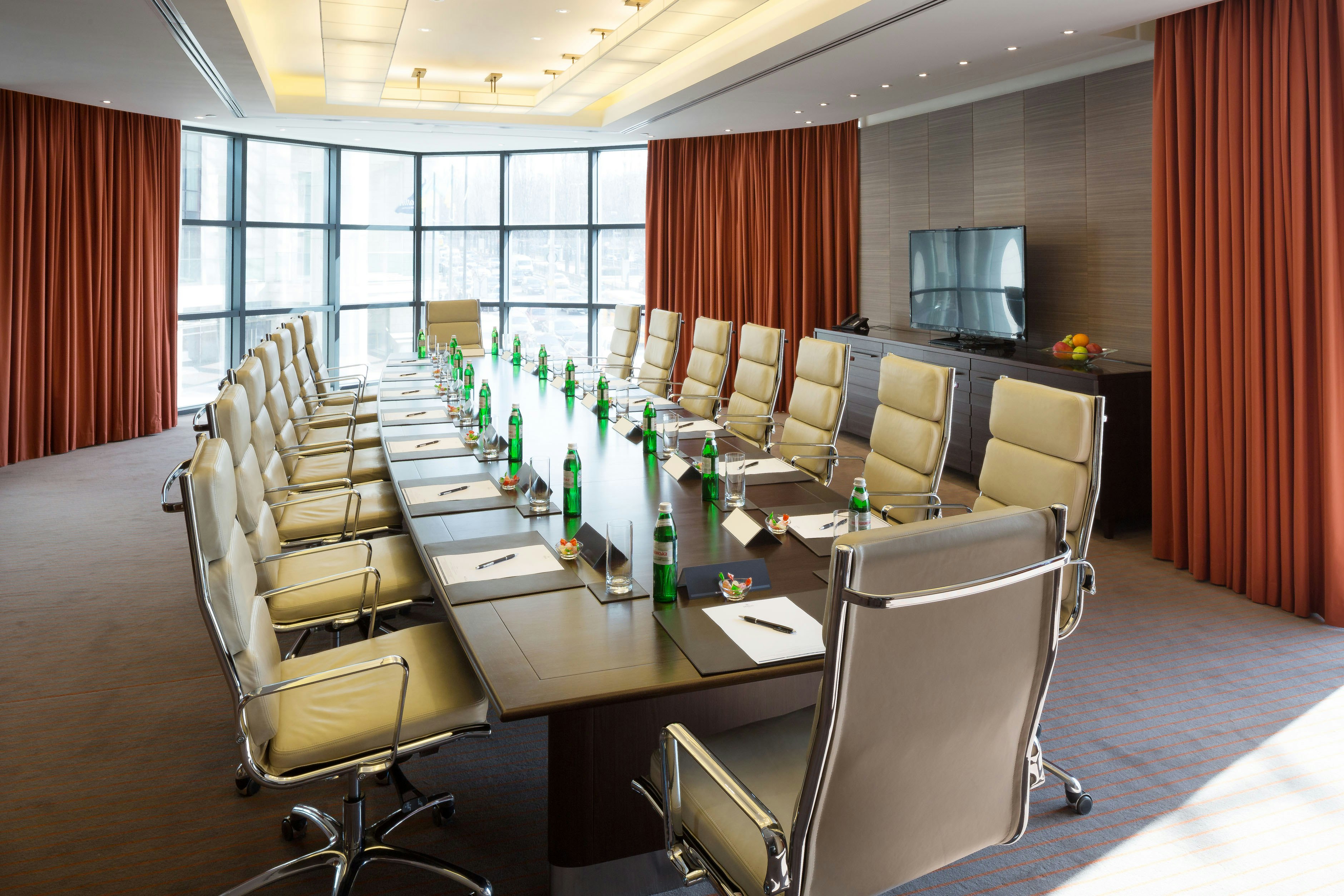Hilton Kyiv 63/70