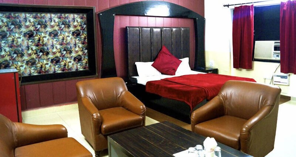 Hotel Shiraz Continental 6/10
