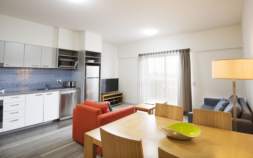 MainStay Suites Mackay 37/65