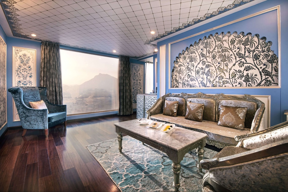 Radisson Blu Udaipur Palace Resort And Spa 43/74