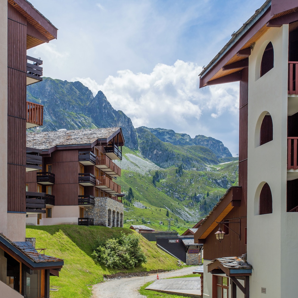 PV RESIDENCE LES CONSTELLATIONS - LA PLAGNE 40/46