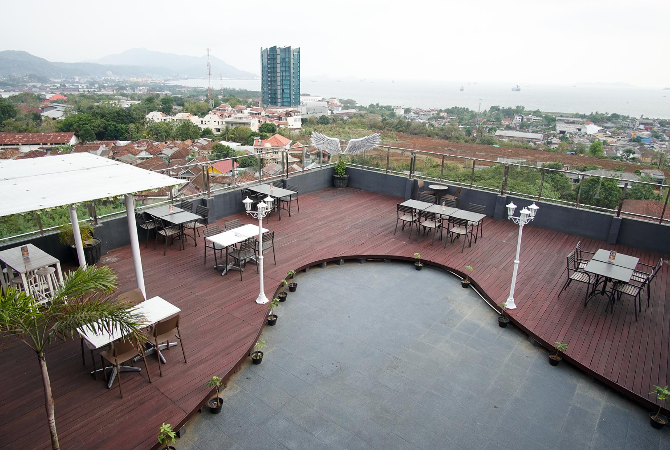 Aston Lampung City Hotel 30/32