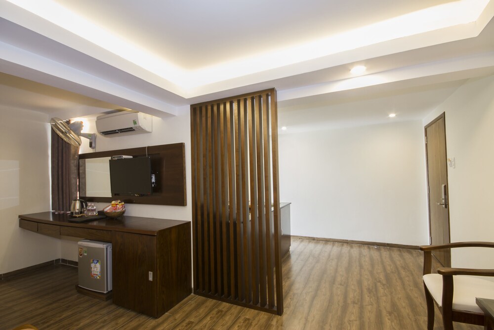 Sapphire Hotel 28/35