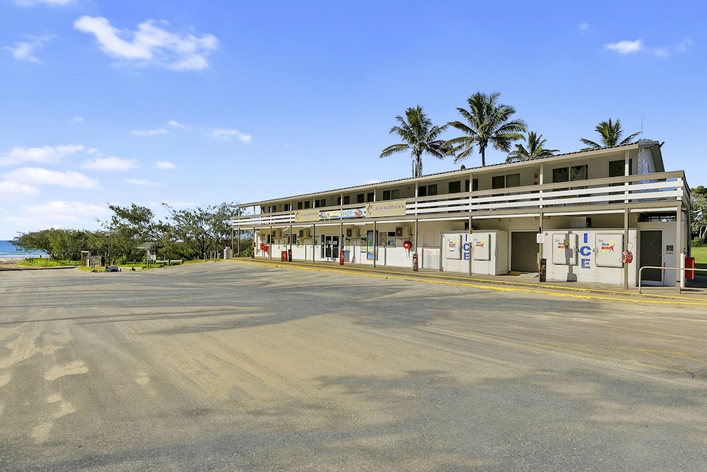 K Gari Beach Resort 38/50
