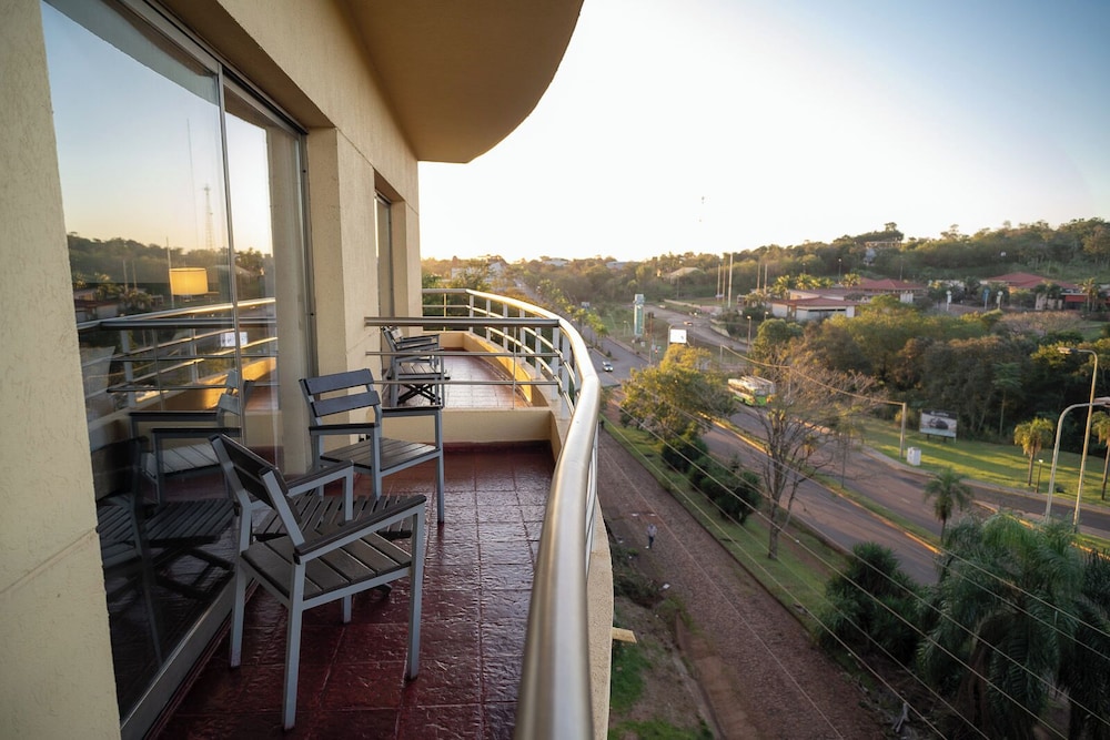 Grand Crucero Iguazú Hotel 40/45