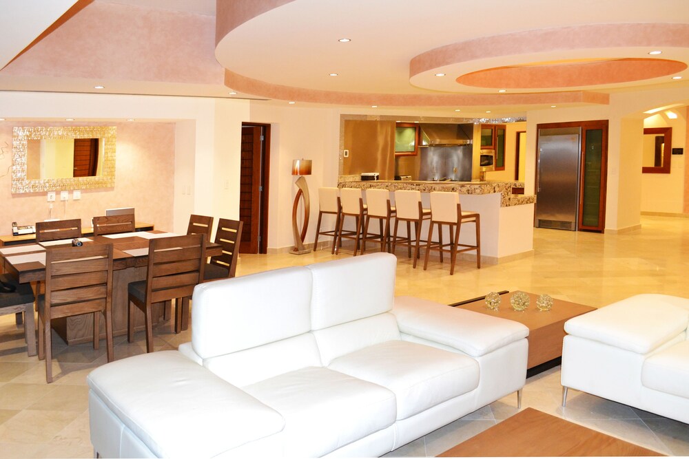 Hotel Palmas De Cortez 33/50