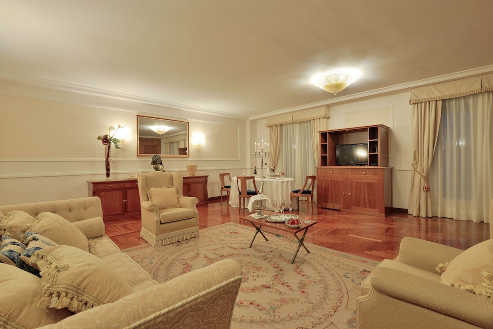 Savoy Beach Hotel 29/50