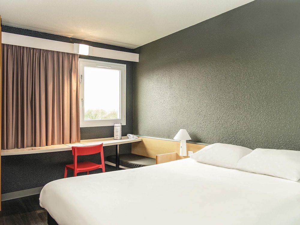 Ibis Falaise Coeur De Normandie 13/58