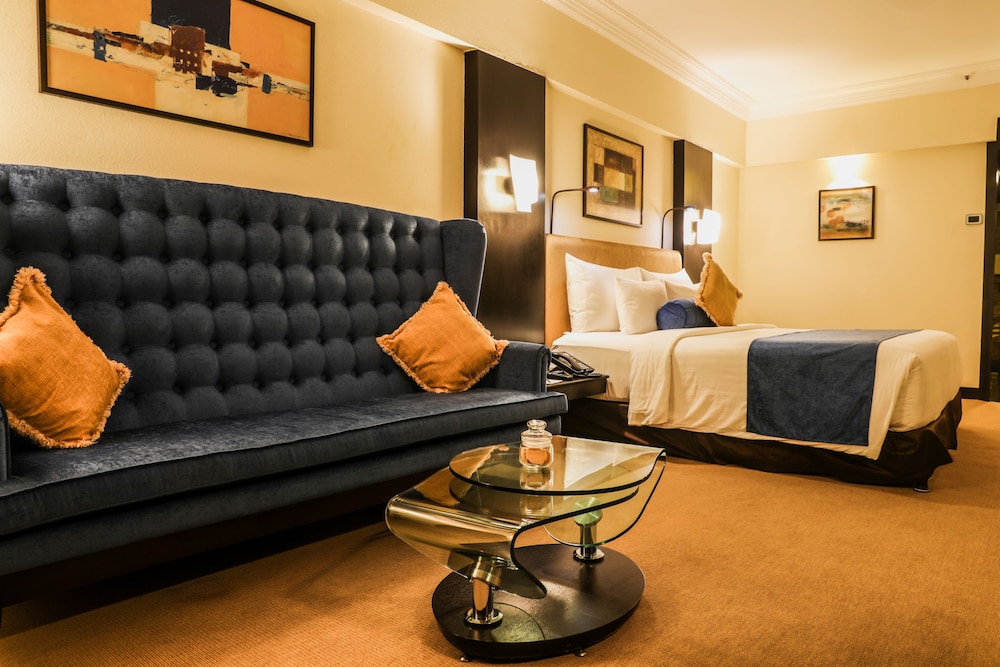 Sterlings Mac Hotel 27/34