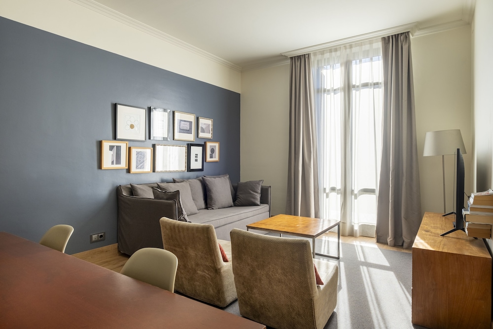 Apartments Sixtyfour 26/72