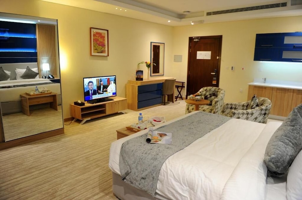 Al Mansour Suites 16/49